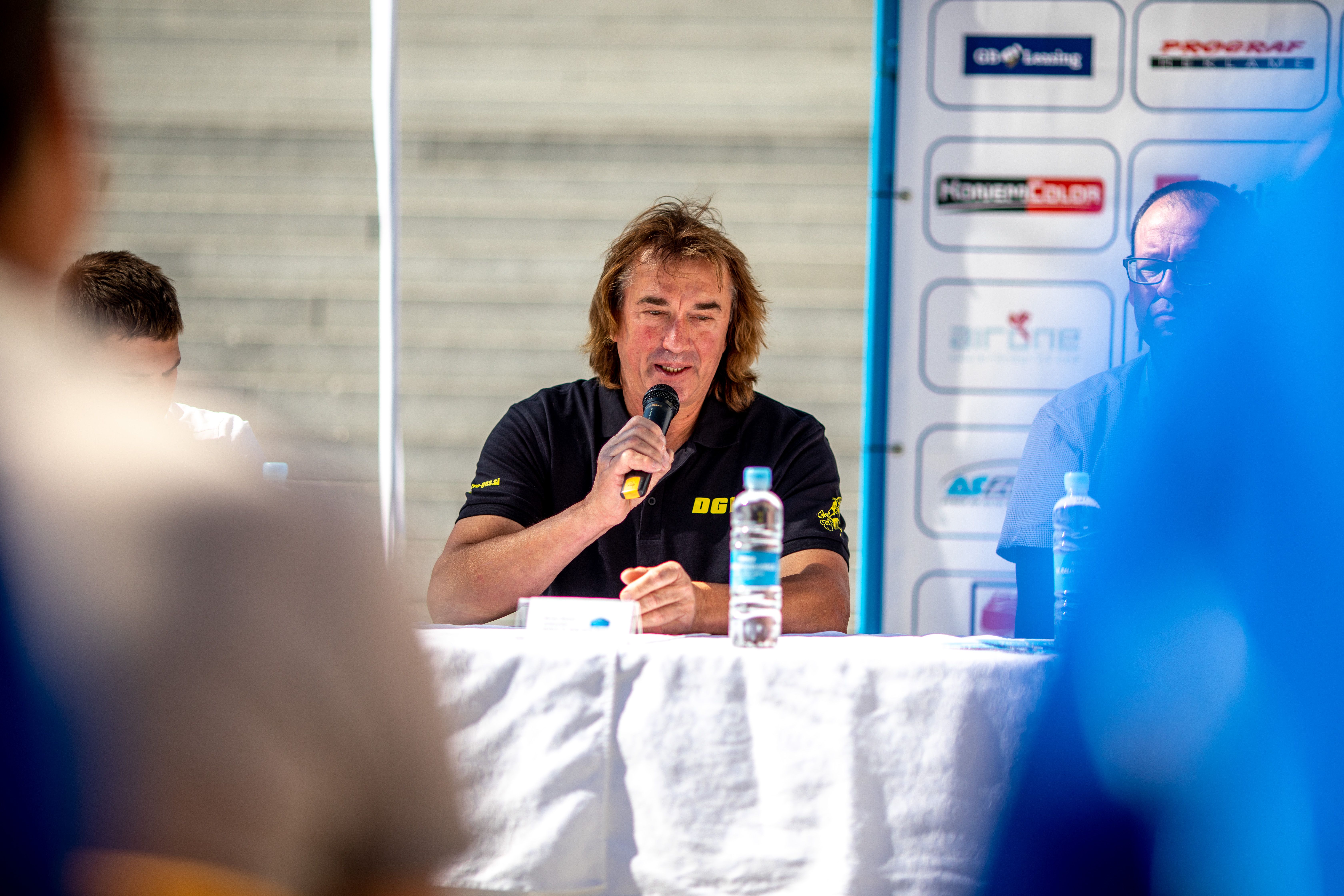 Tiskovna konferenca ob 10. Mahle Rally-ju v Novi Gorici pred Eda centrom