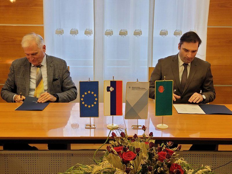 Roman Kramer, Klemen Miklavič