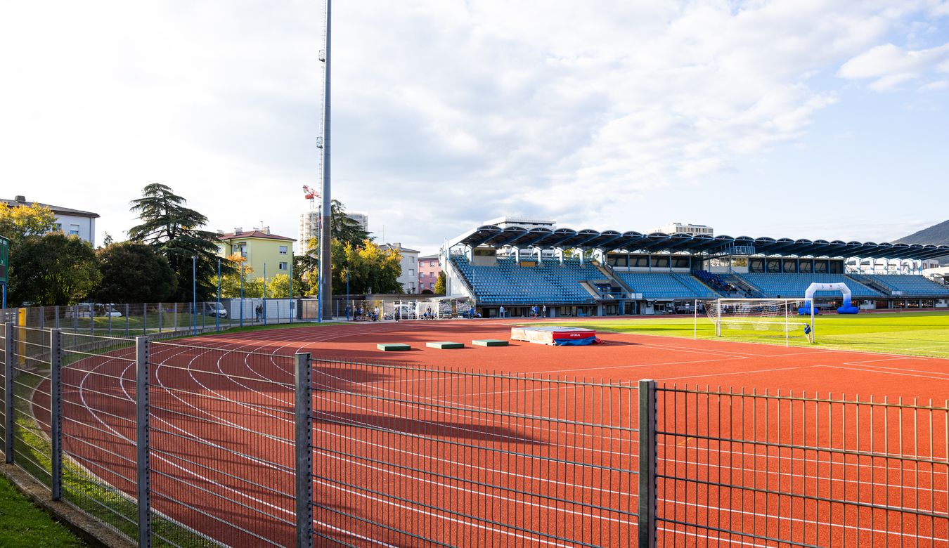 Prenovljena atletska steza.