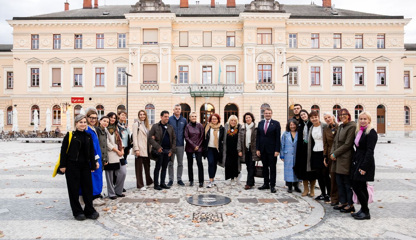 Člani Evropskega parlamenta na Trgu Evrope.