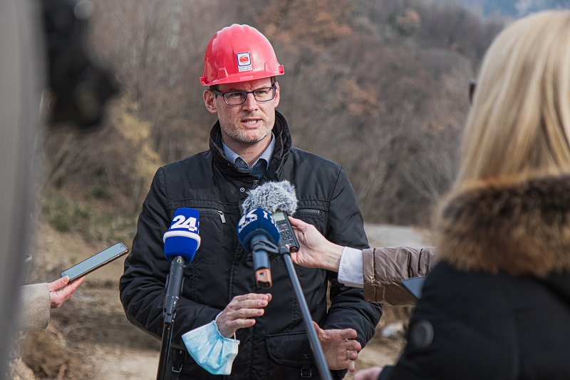 Vodja Službe za investicije na Mesti občini Nova Gorica govori